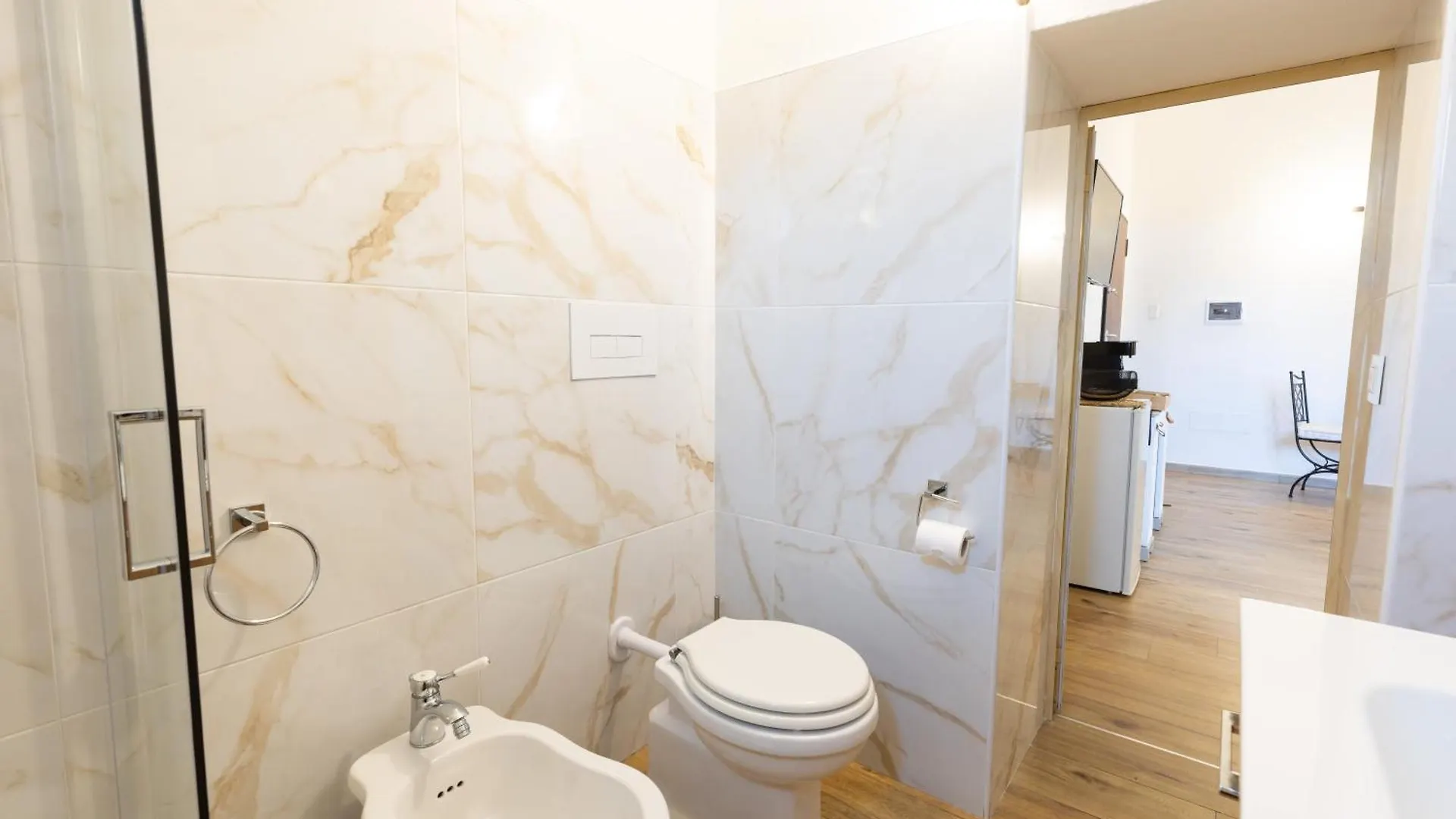Guest house La Casa Dell Artigiano Hotel Olbia