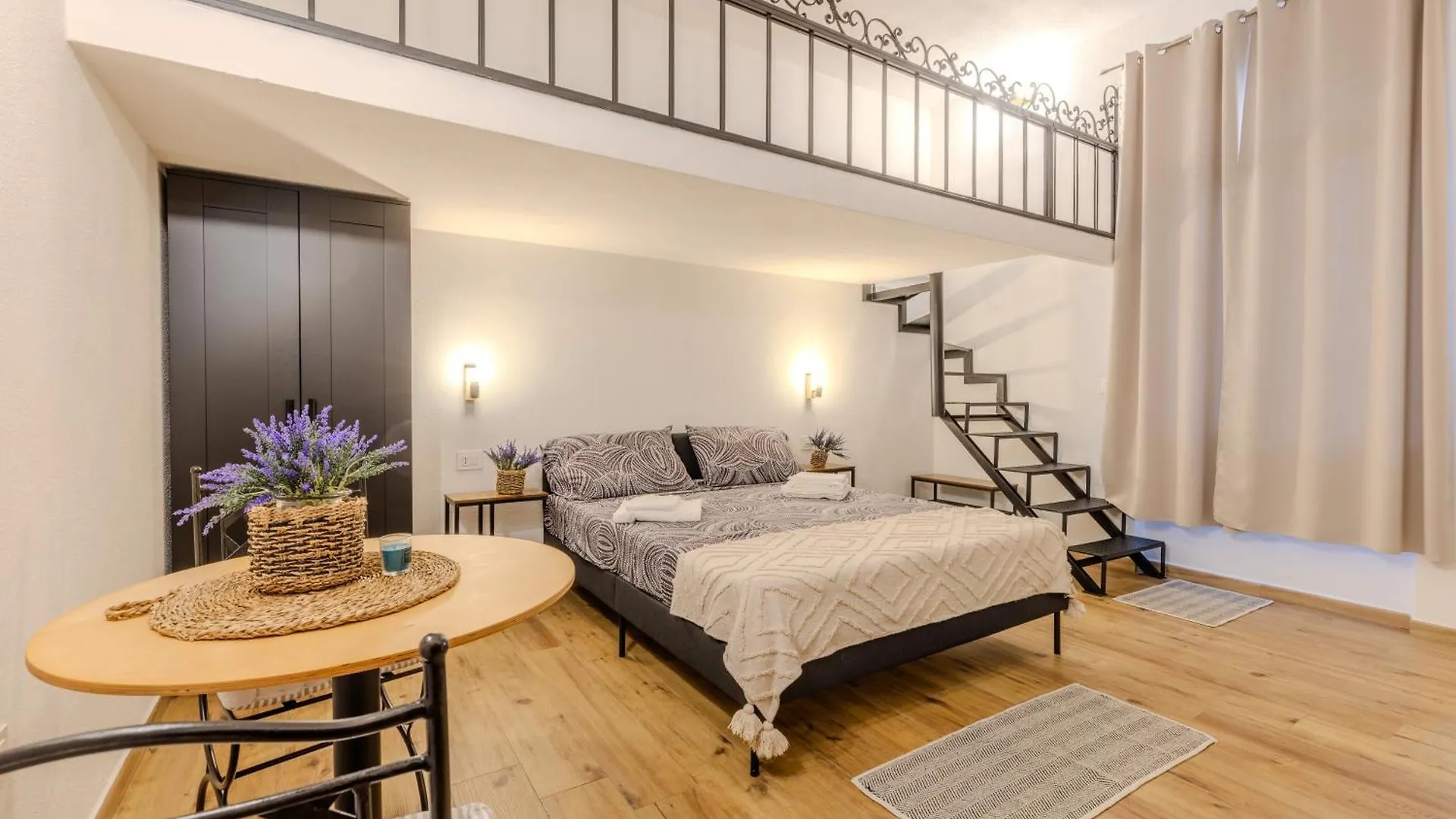 La Casa Dell Artigiano Hotel Olbia 0*,